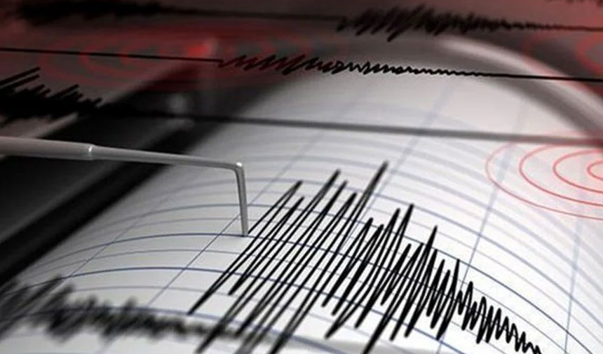 Şili'de 7,4 büyüklüğünde deprem