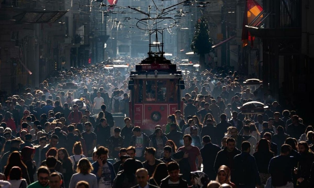 TÜİK verileri ortaya koydu! Türkiye’ye göç eden ve yurt dışına gidenlerin sayısı belli oldu