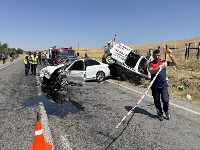 Yozgat'ta katliam gibi kaza: 4 kişi öldü!