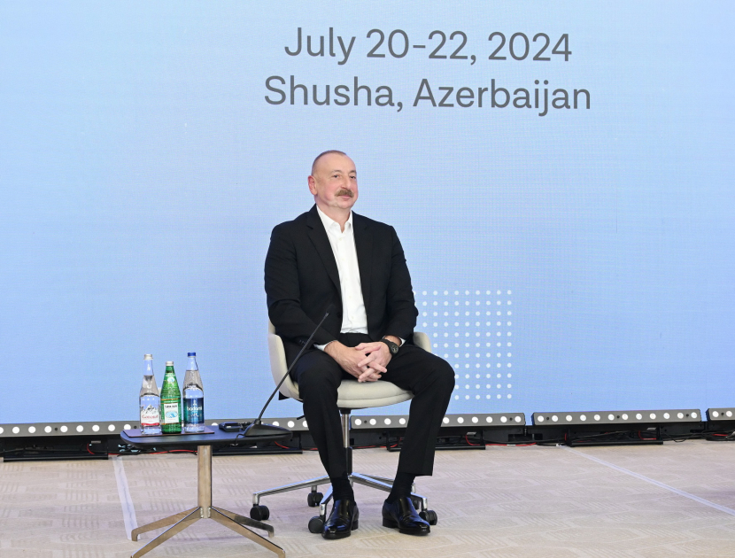 İlham Aliyev, Şuşa'daki 2. Küresel Medya Forumuna katıldı