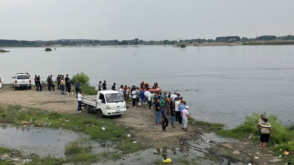 Edirne'de dehşete düşüren olay! Nehre giren 2 genç gözden kayboldu