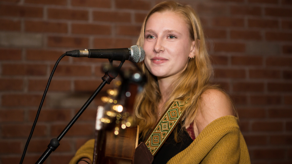 Billie Marten, Zorlu PSM'ye geliyor