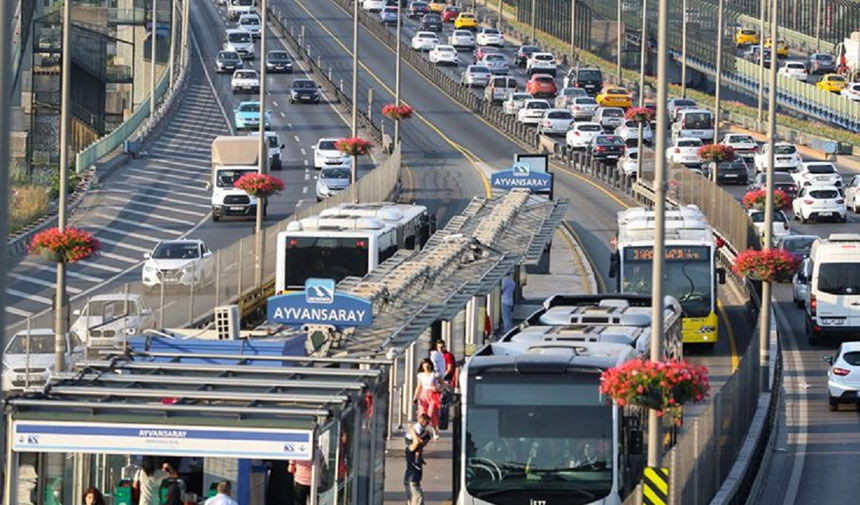 İstanbul toplu taşıma bilet ücretleri Temmuz 2024: İstanbulkart, Mavi kart, metrobüs, elektronik kart tek geçiş, 10’lu geçiş (Tam, öğrenci, öğretmen, sosyal) zamlı ücretler