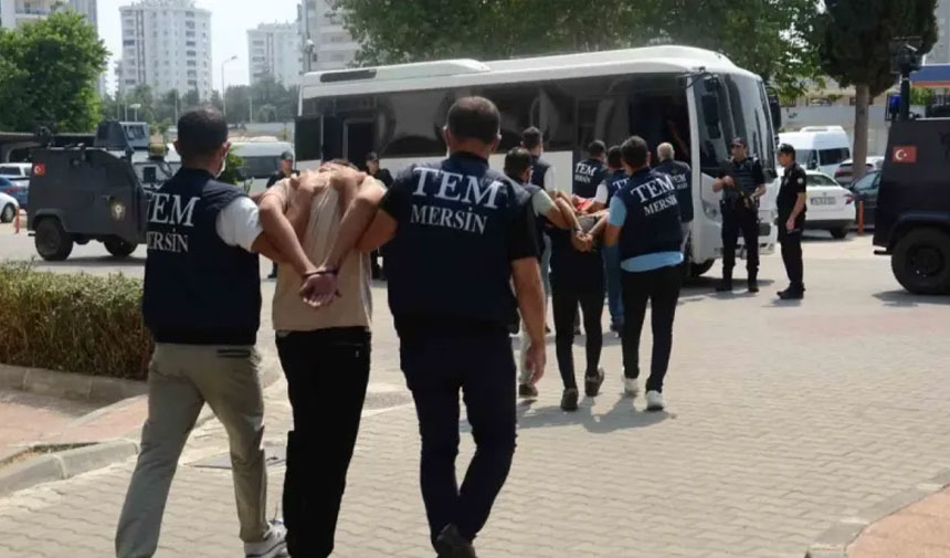 Mersin'de terör halayı çeken 10 şüpheli tutuklandı