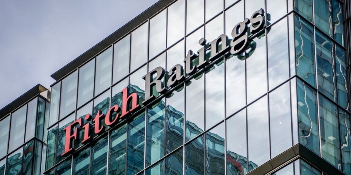 Fitch Ratings Azerbaycan'ın kredi notunu artırdı