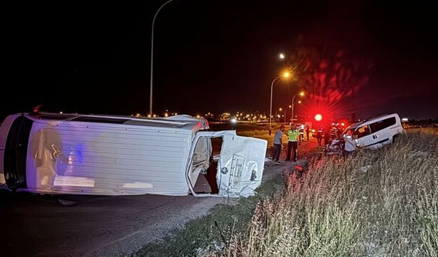 Kütahya'da zincirleme trafik kazası: Ölü ve yaralılar var