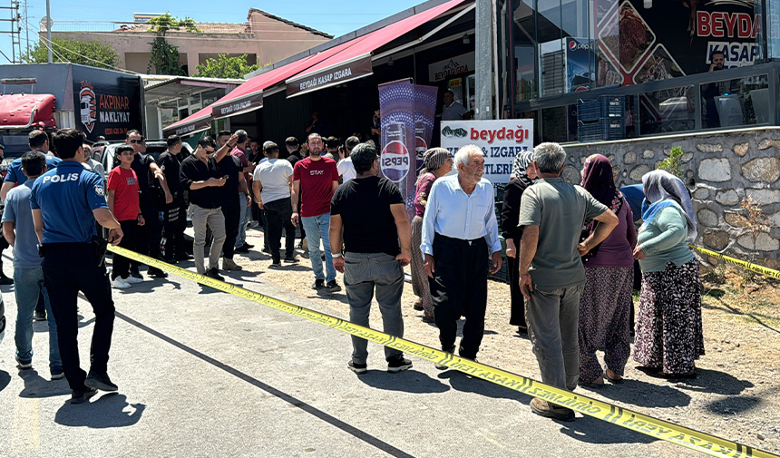 Malatya'da akraba kavgası! Polis memuru silahını peş peşe ateşledi: 3 ölü, 2 yaralı