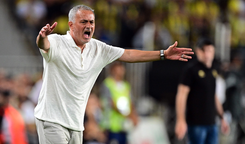 Mourinho'dan maç sonu değerlendirmesi: Kazandık ama benim sayemde değil