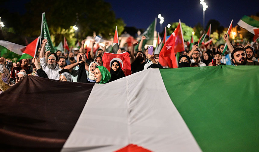 İstanbul'da Haniye suikastı yürüyüşlerle protesto edildi