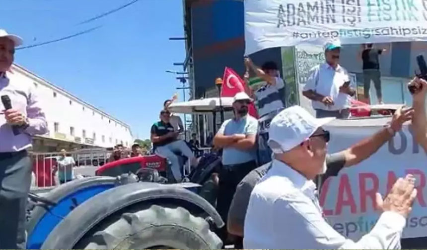 Gaziantep'te hareketli anlar! Muhtar milletvekili konuşurken ateş etti!