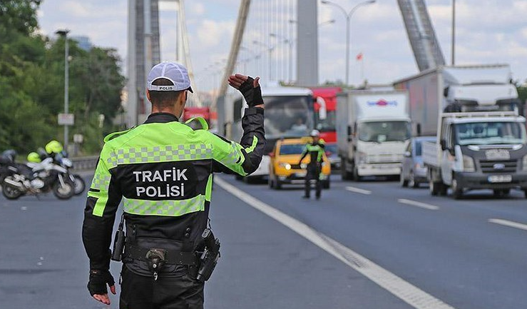 İstanbullular dikkat! Pazar günü bazı yollar trafiğe kapatılacak