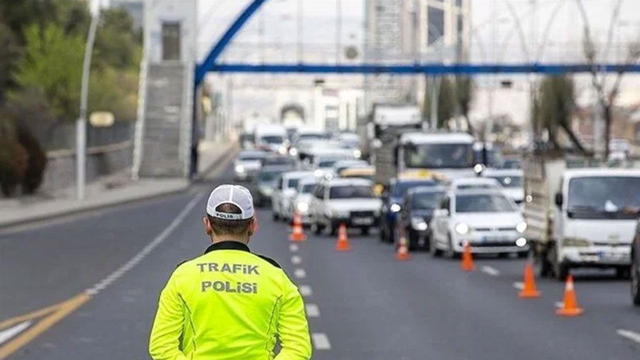 Yola çıkacaklar dikkat! İstanbul'da bu yollar trafiğe kapalı