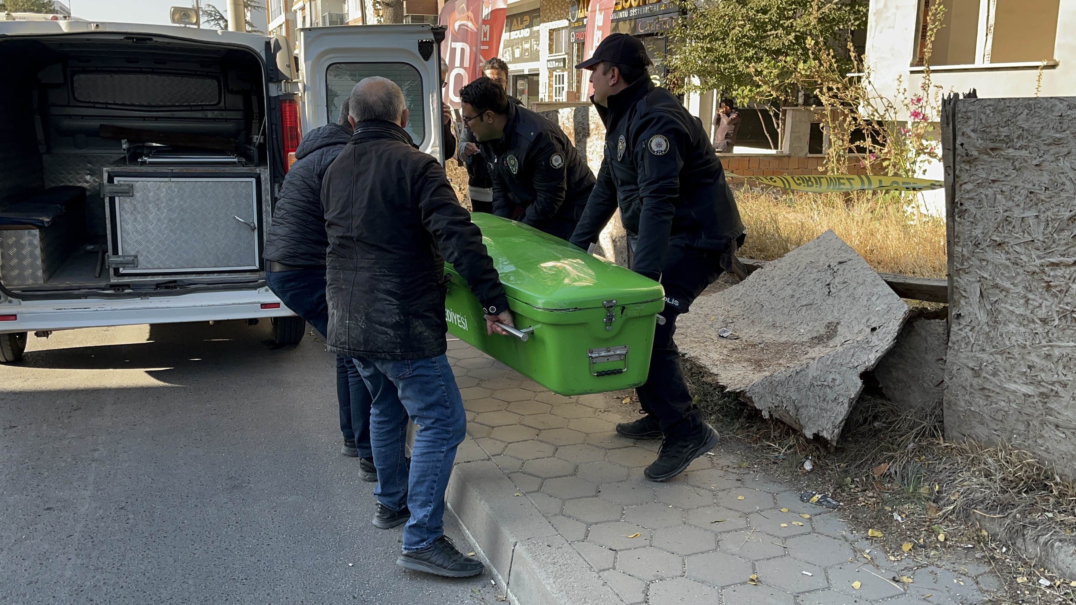 Eskişehir'de acı olay: Yaşlı adam kaldığı inşaatta ölü bulundu