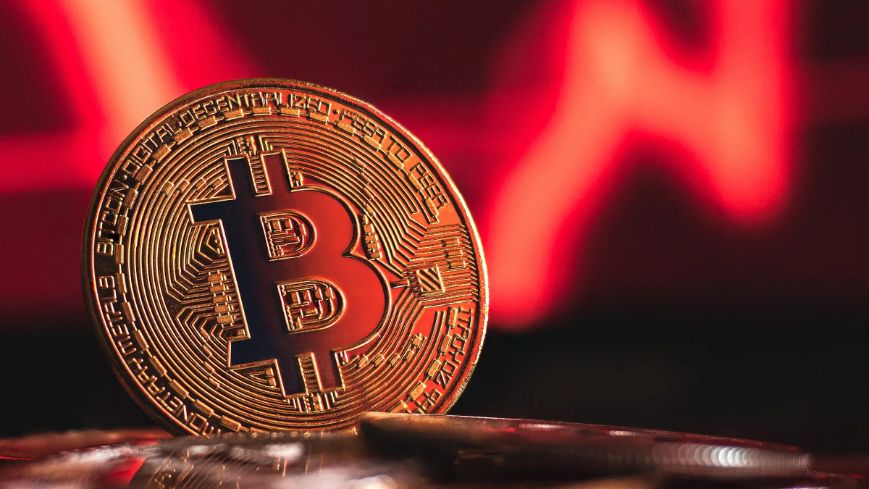 Bitcoin’de oklar tersine döndü! Rekor artıştan sonra ani düşüş