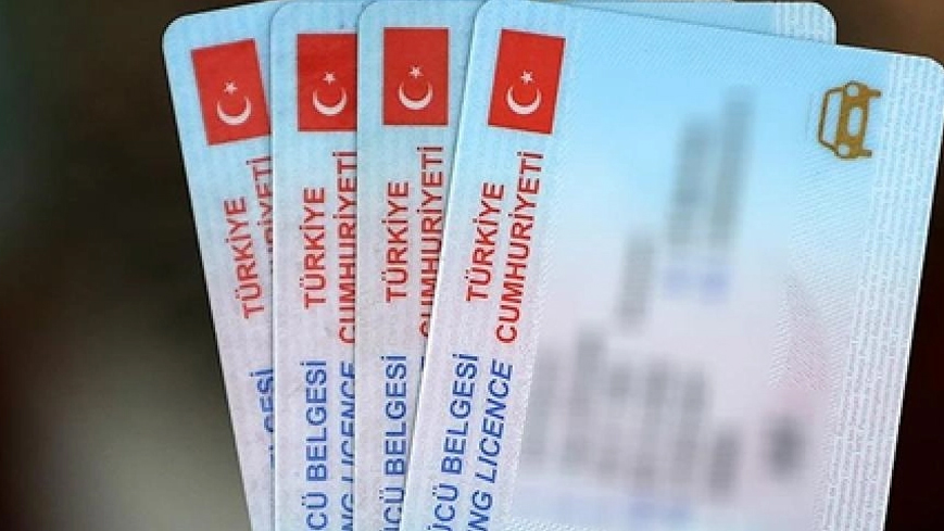 Kimse randevu bulamıyordu! Ehliyet yenileme süresi uzatıldı