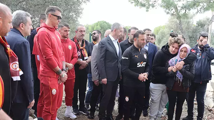 Galatasaray'dan Yiğit'e büyük vefa! Okan Buruk ve futbolcular gözyaşlarına boğuldu