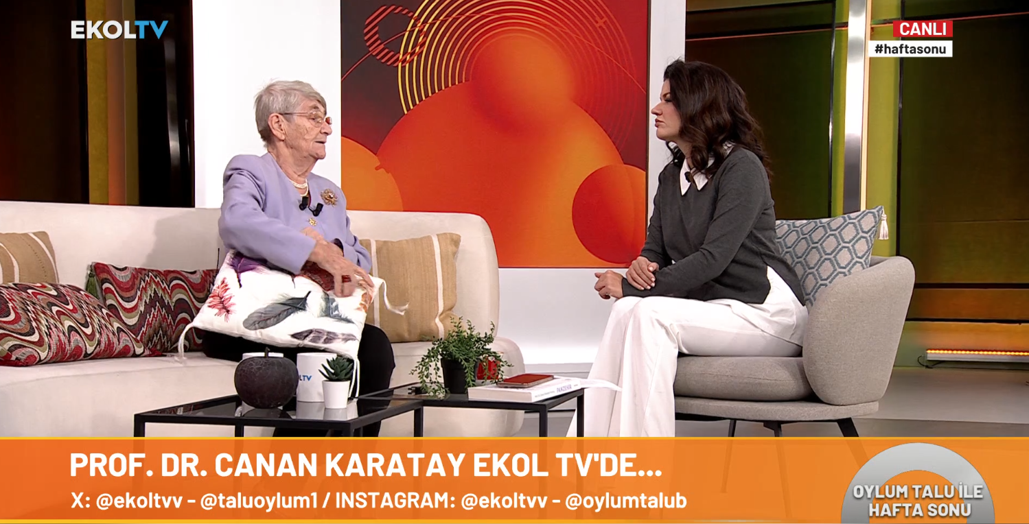 Canan Karatay Ekol TV canlı yayınında açıkladı: Hayatımda hiç aşı olmadım!