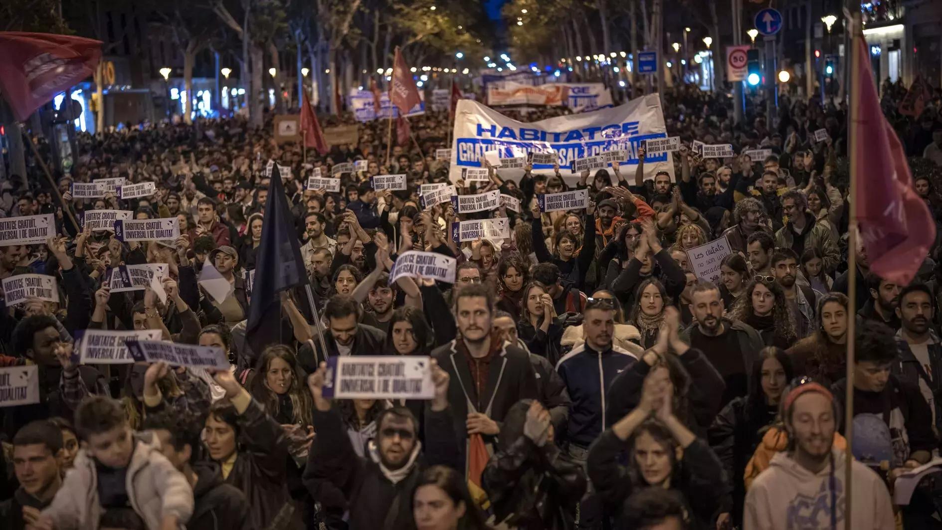 İspanya halkı sokaklara döküldü: Yüksek kira artışı protesto ediliyor!