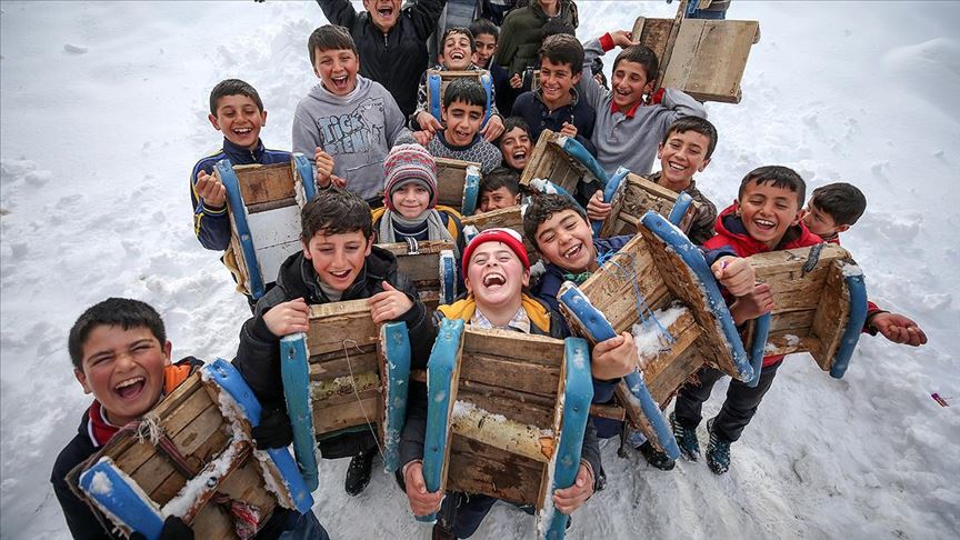 Yarın Niğde'de okullar tatil mi? Niğde Valiliği'nden son dakika açıklaması! 25 Kasım Pazartesi Niğde'de okul var mı?