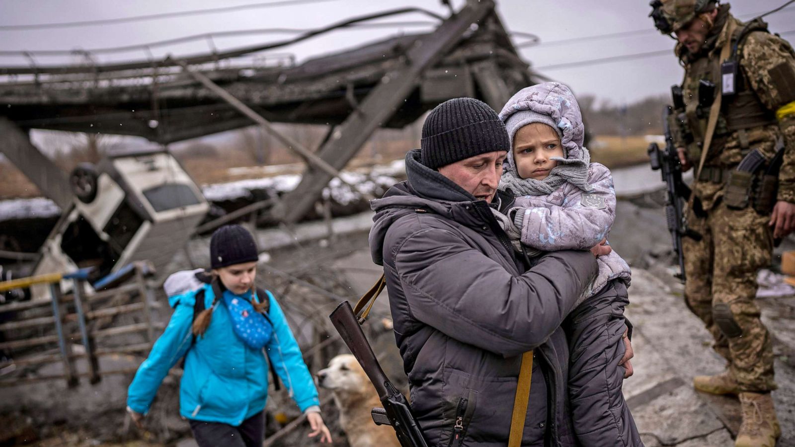 Ukrayna’da sirenler çalıyor: Halk sığınaklara koşuyor!