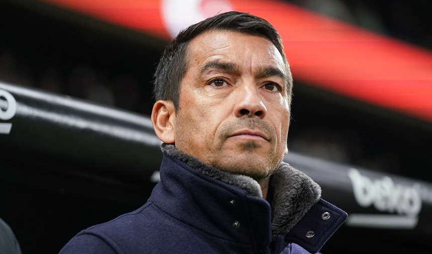 Beşiktaş'ta Giovanni van Bronckhorst dönemi sona erdi