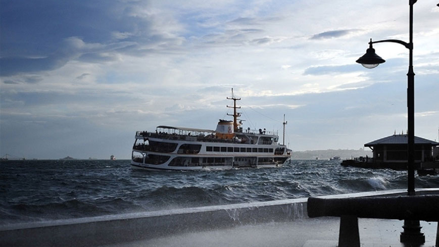 Marmara'da deniz ulaşımında bazı seferler iptal edildi