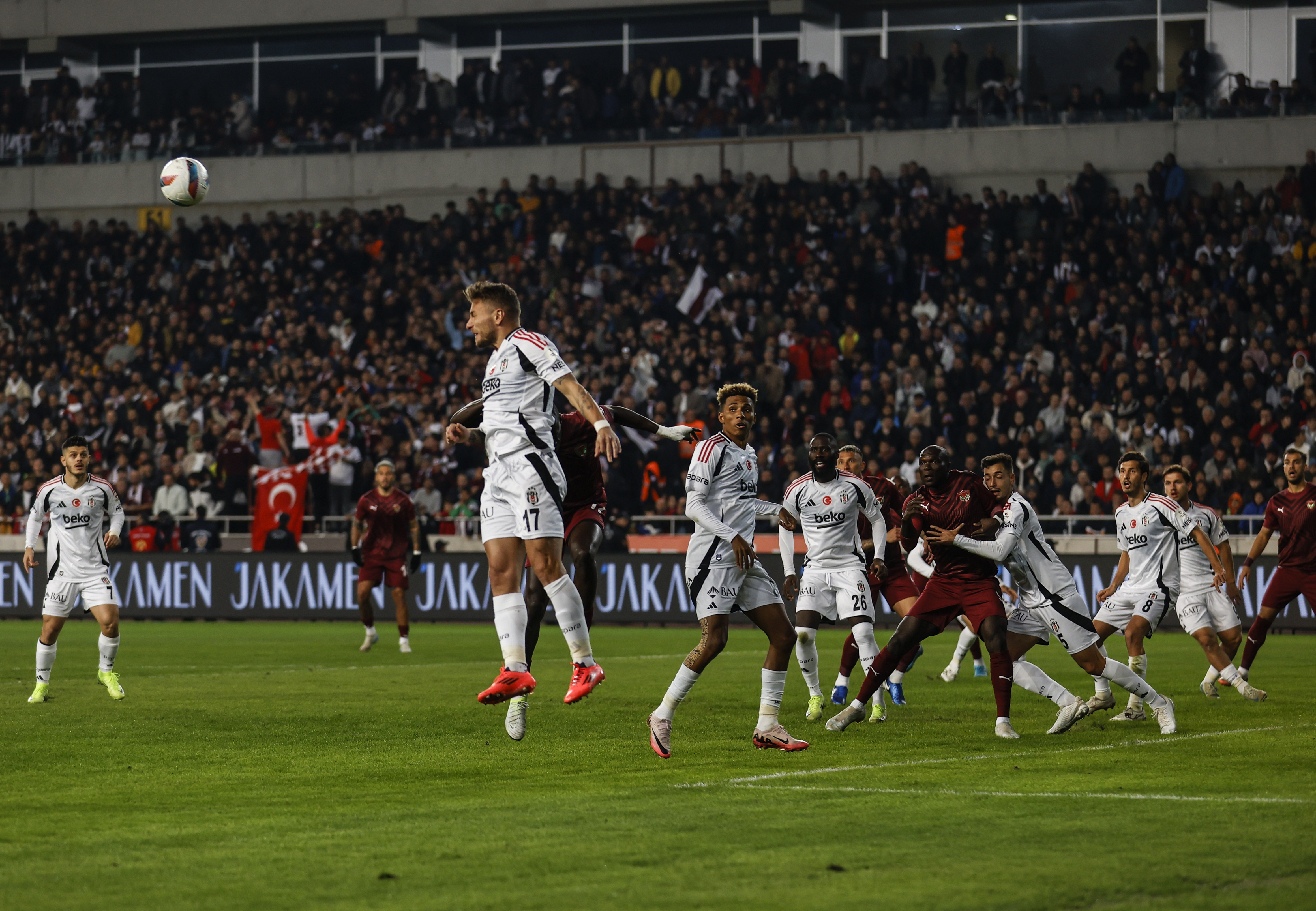 Galibiyet hasretini bitiremeyen Beşiktaş, Hatayspor ile puanları paylaştı