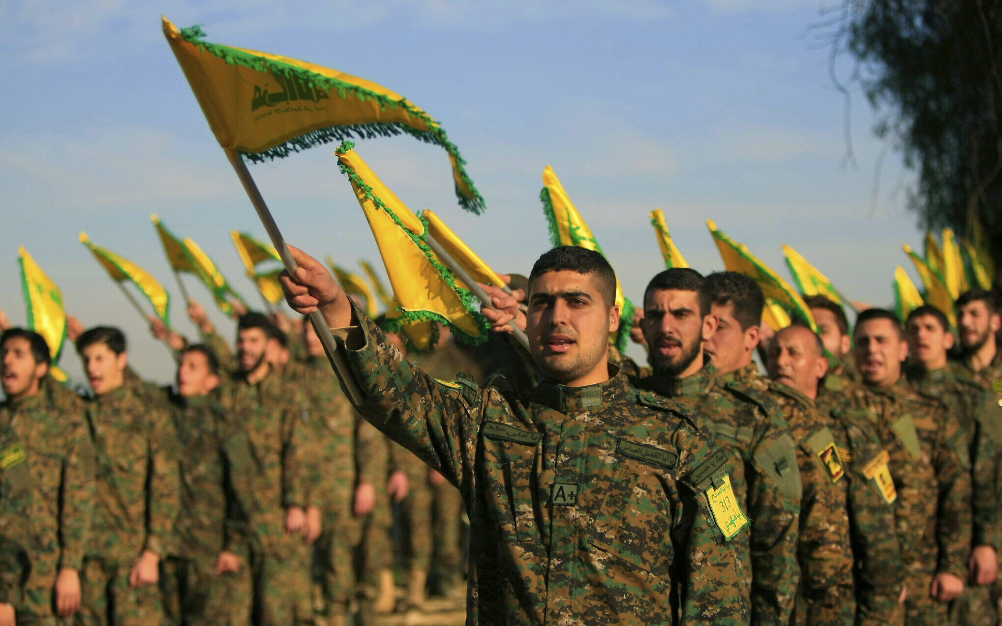 Hizbullah'tan dikkat çeken hamle: Suriye'den tüm güçler çekildi!