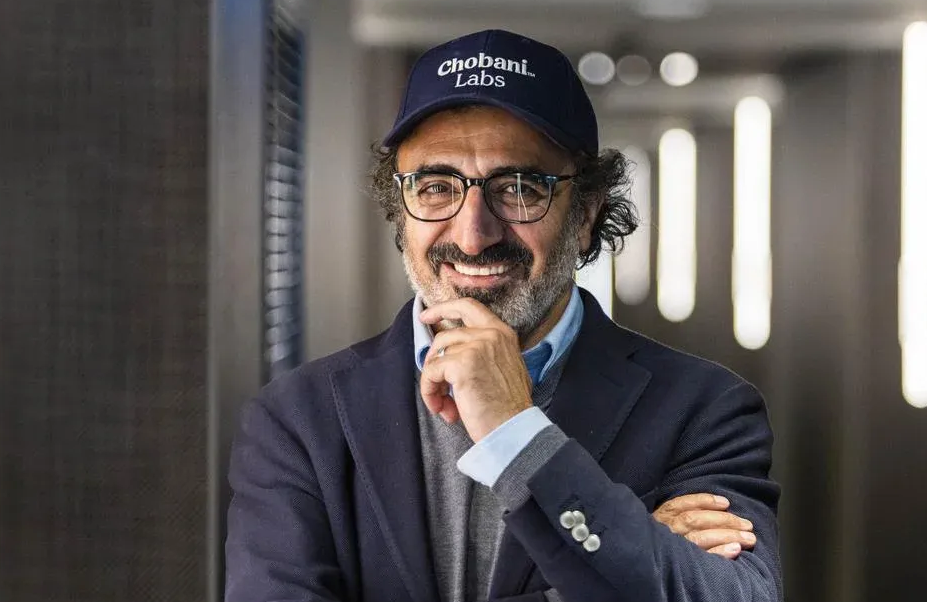 HAMDİ ULUKAYA KİMDİR, KAÇ YAŞINDA VE ASLEN NERELİ? Feyyaz Tokar Yalısı’nı alacak Hamdi Ulukaya ne iş yapıyor?