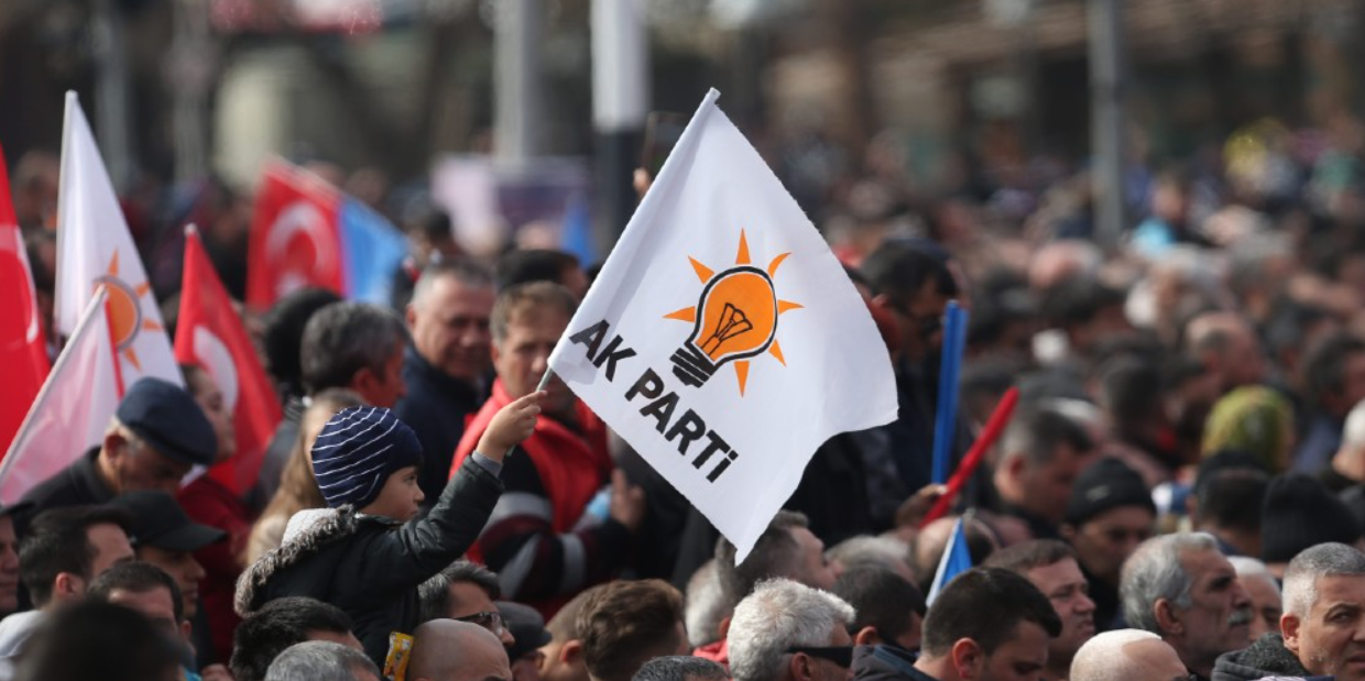 Ak Partili belediye başkanı kaza geçirdi, yoğun bakımda. Erfelek Belediye Başkanı Mehmet Uzun ağır yaralandı