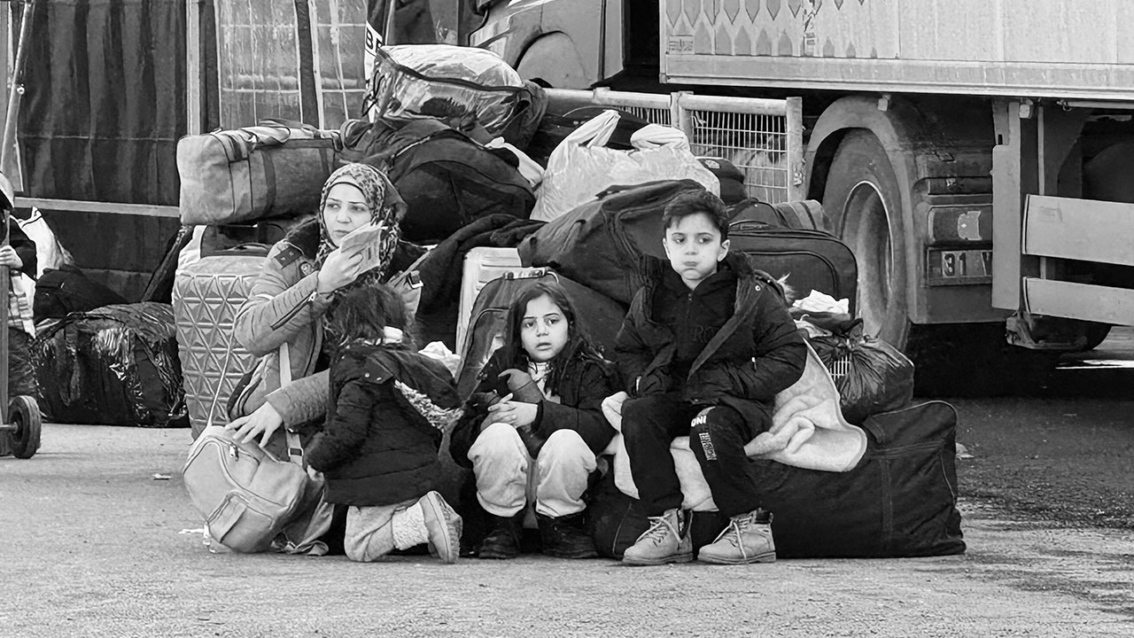 Suriye’de özgürlüğün ilk nefesi: Ekol TV ekibinden tarihe tanıklık eden kareler