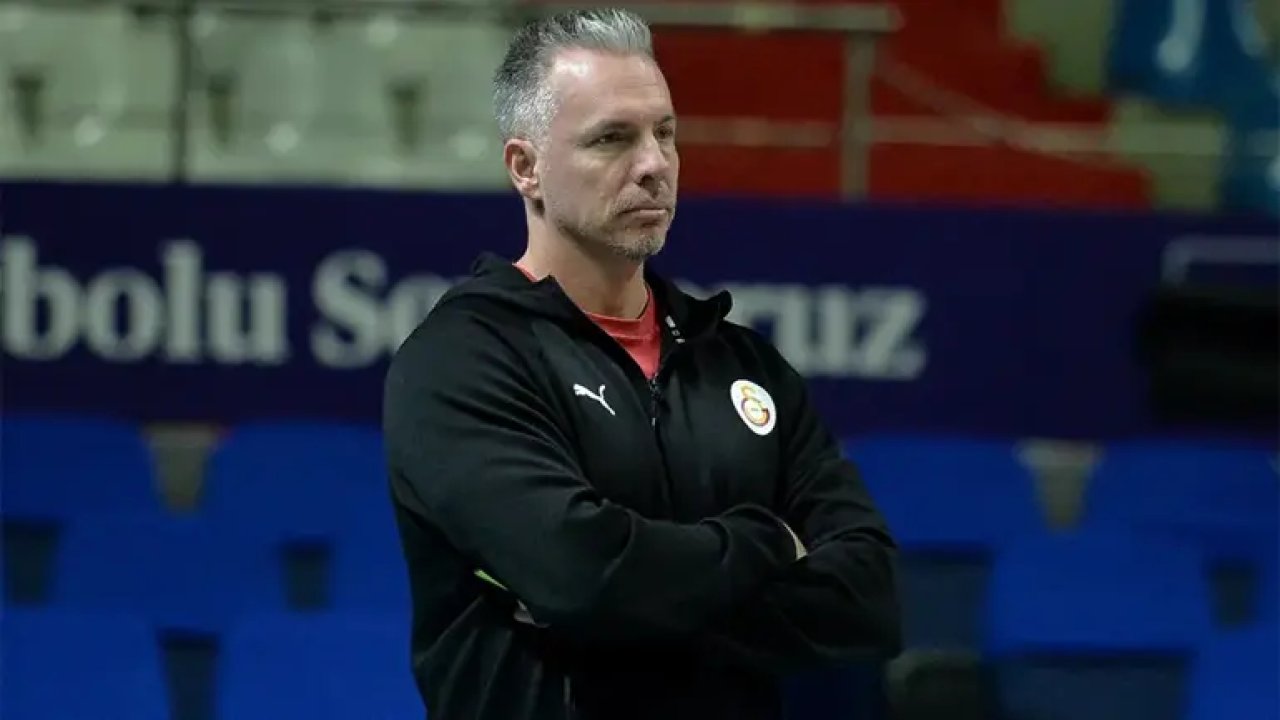 Galatasaray, başantrenör Hernandez ile yollarını ayırdı