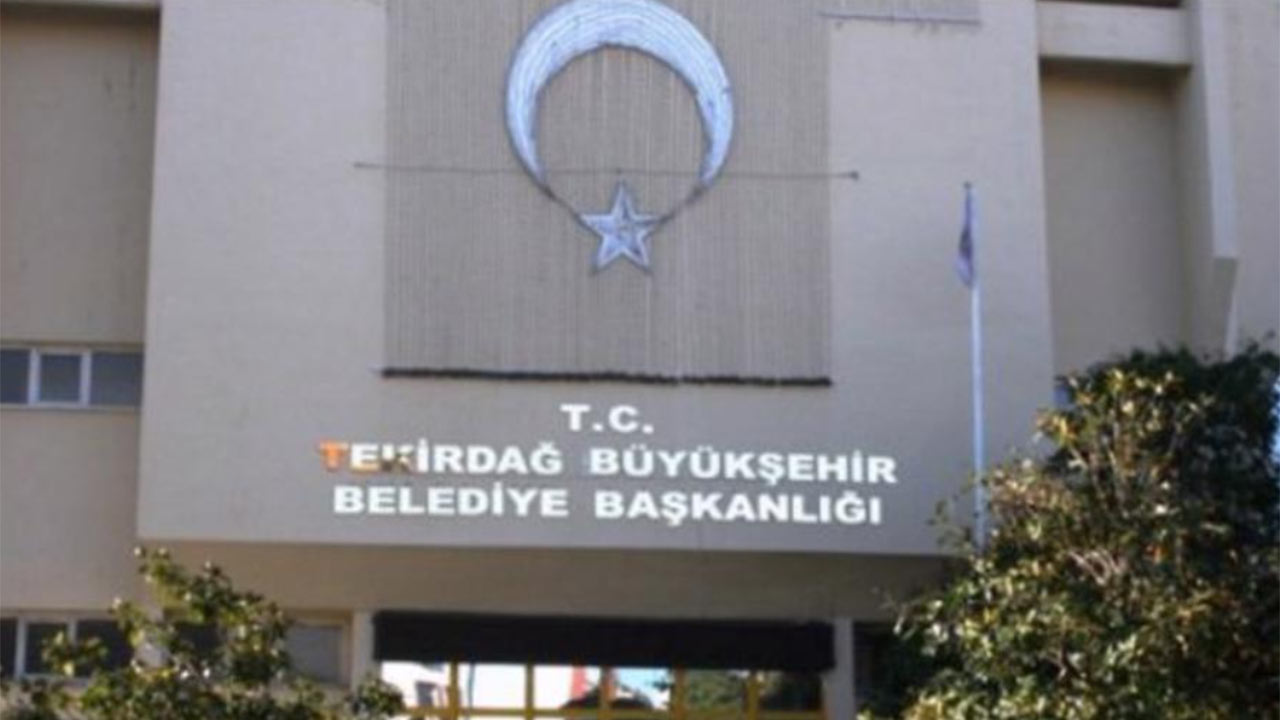 Belediye kadrosundaki 'Haber Editörü' Cumhurbaşkanına hakaret suçundan tutuklandı