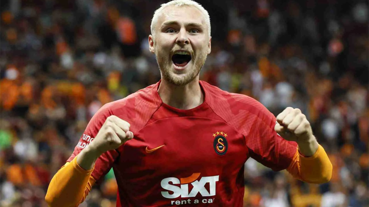 Galatasaraylı Nelsson, Roma yolcusu: Danimarkalı futbolcu 'Forza Roma' diye poz verdi