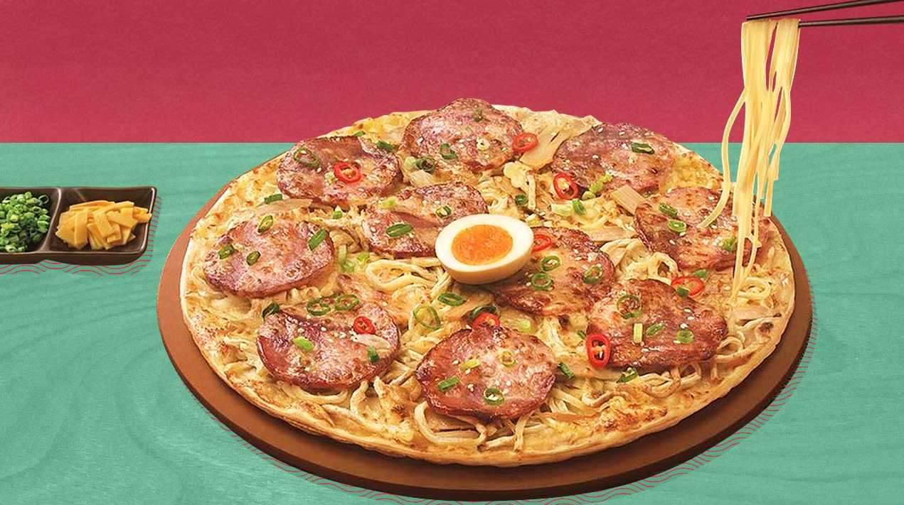 Türkiye'den çekilmişlerdi! Japonya'da sıra dışı bir ürün çıkardı: Ramen Pizza