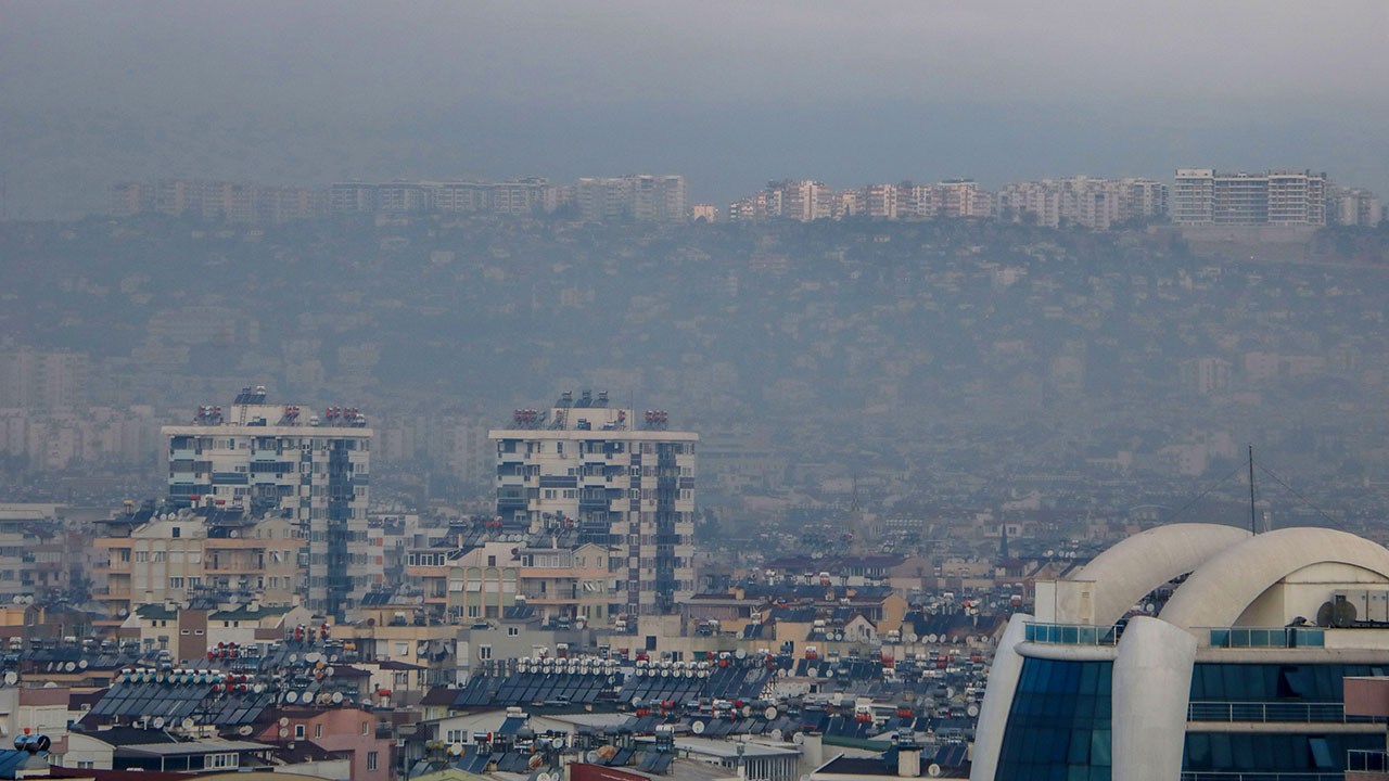 Antalya'da 204 gün boyunca zehir soludular: Hava kalitesi kritik sınırın çok üzerinde çıktı