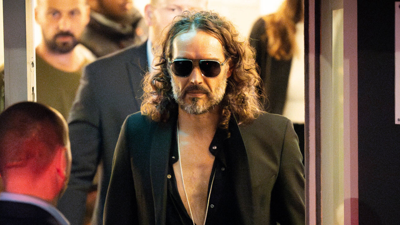 4 kadından suç duyurusu: Ünlü oyuncu Russel Brand’e cinsel saldırı davası