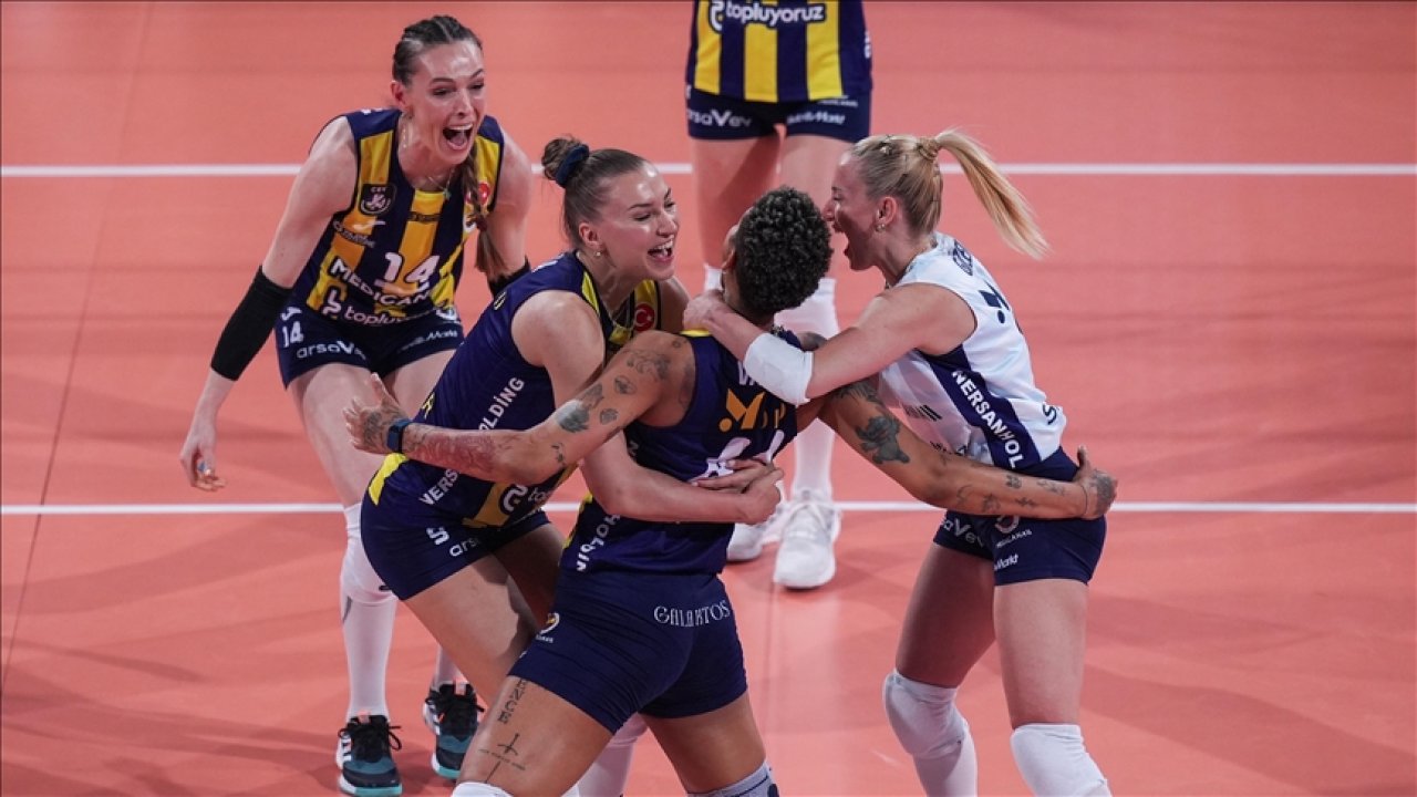 Kupa Voley'de şampiyon Fenerbahçe!