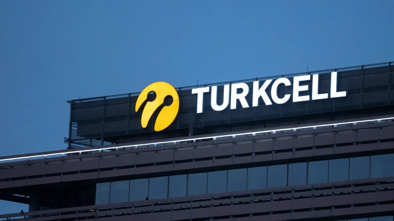 Siber saldırı iddiası: Turkcell özür dileyerek sorunu açıkladı