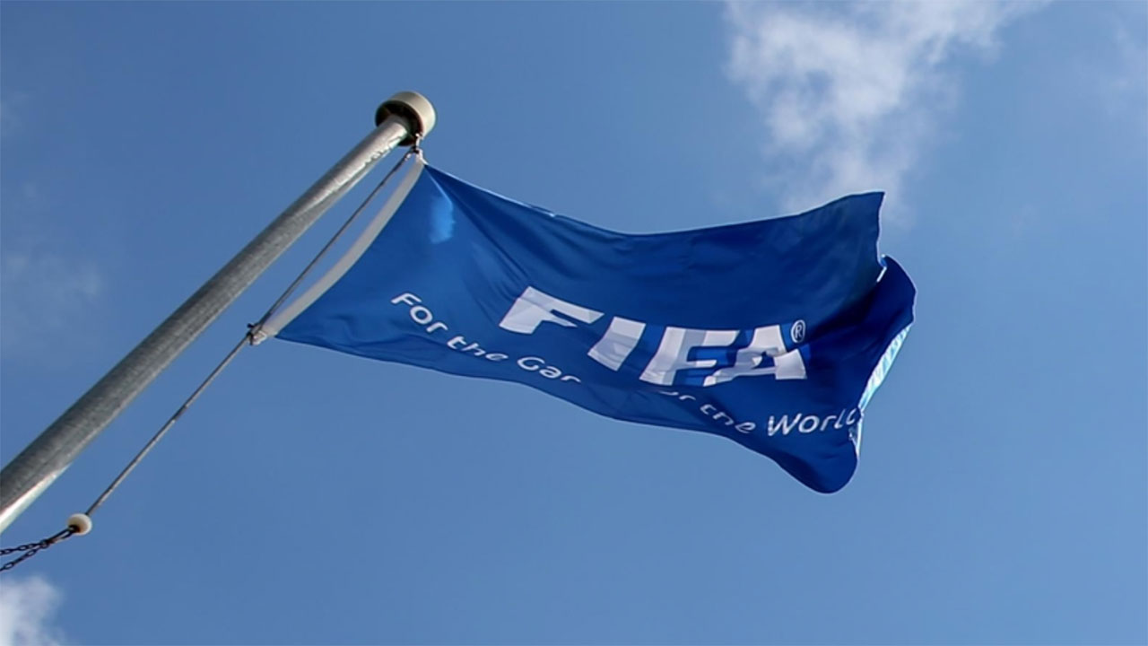 FIFA'dan Türk futboluna büyük darbe! 8 kulübe transfer yasağı getirildi: Süper Lig ekipleri de var