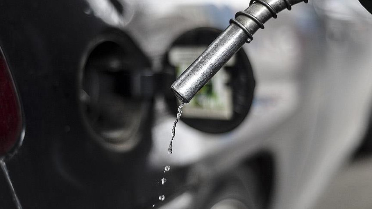 BENZİN ZAMMINDAN SONRA BİR ZAM DA MOTORİNE: Araç sahiplerini üzecek haber yolda!