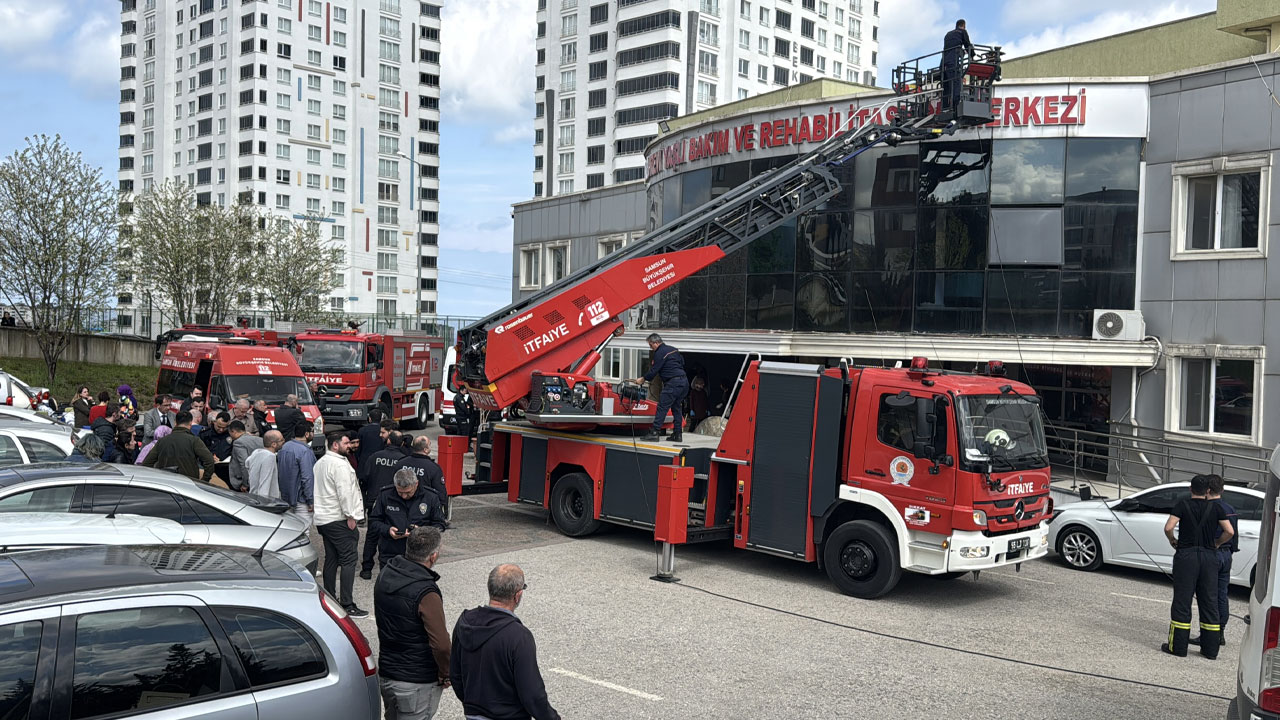 Huzurevinde yangın çıktı: 85 kişi tahliye edildi