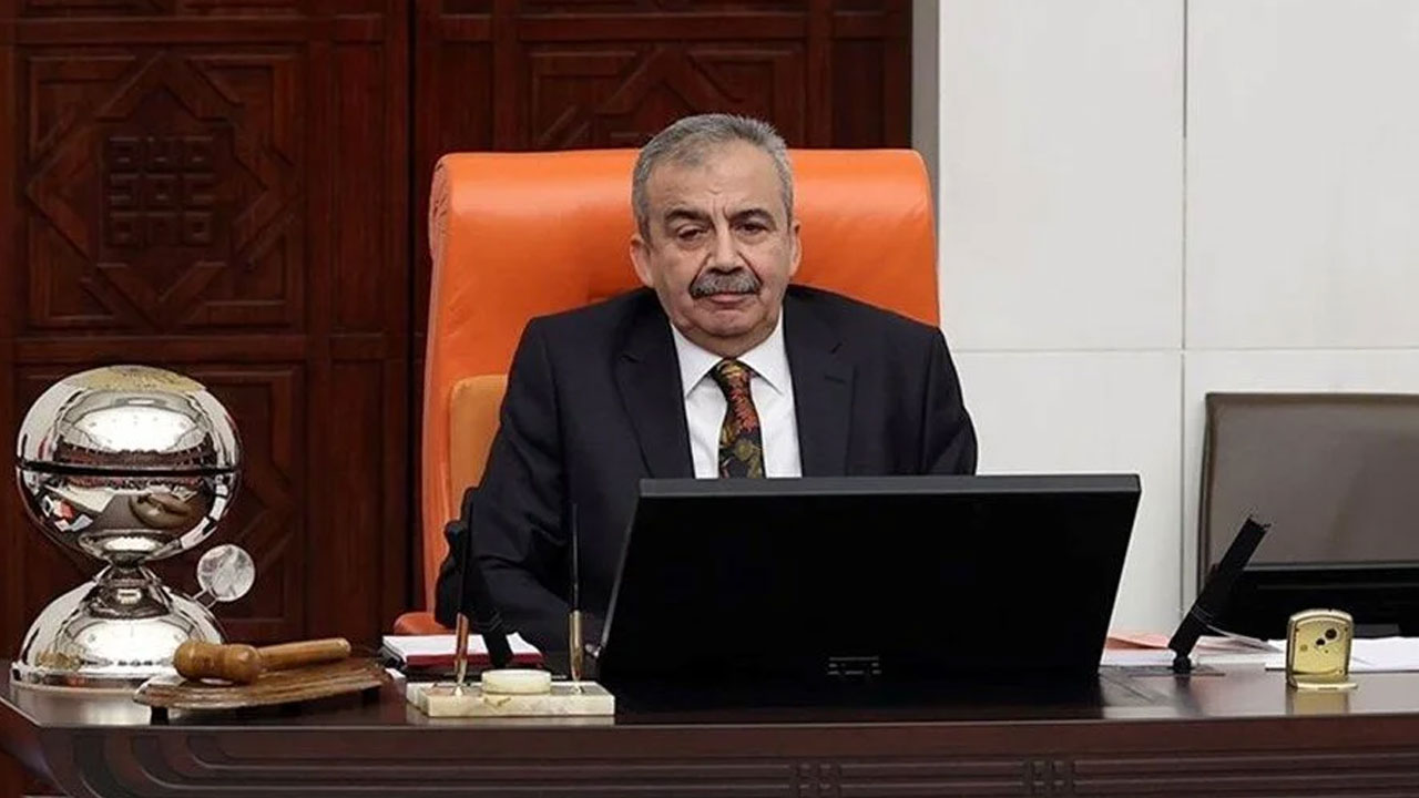 Sırrı Süreyya Önder'in ameliyatı sona erdi: Hastaneden yeni açıklama