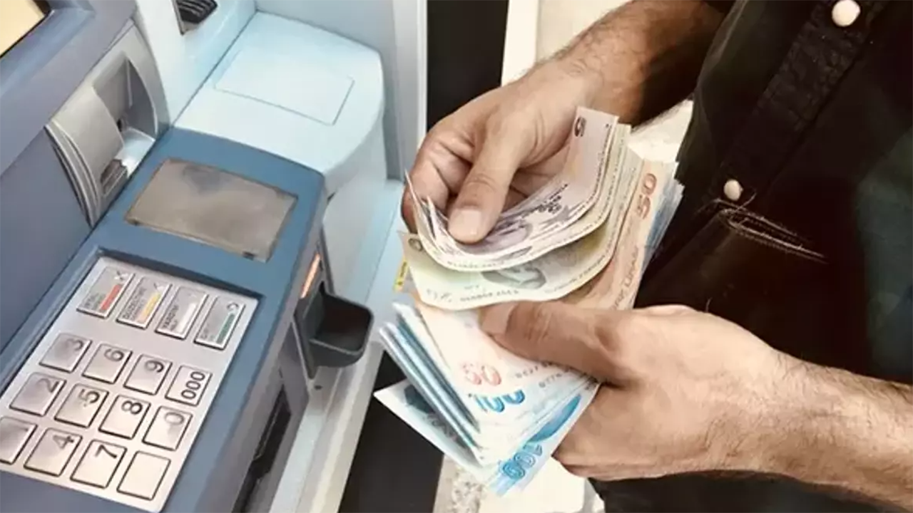 600 bin kamu işçisinin maaşları için kritik gün: İşveren tarafı işçilere ne teklif ediyor?