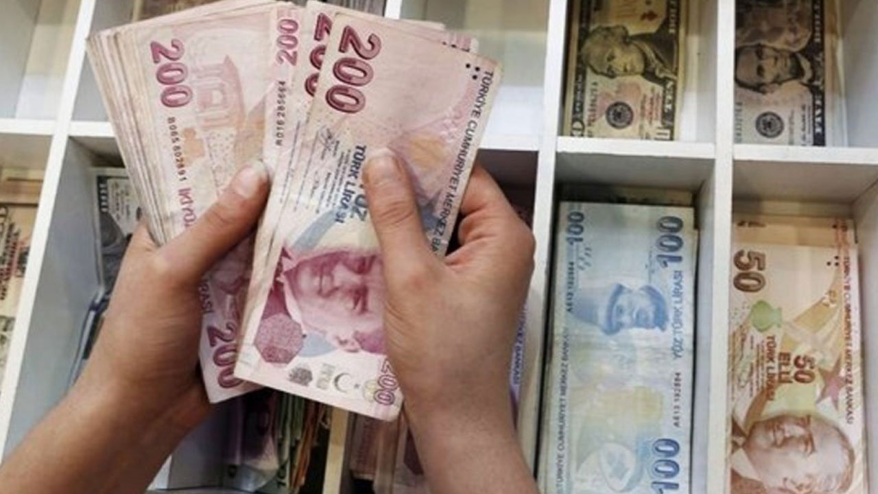 EMEKLİYE SEYYANEN ZAM YOLDA MI? Özgür Erdursun'dan açıklama geldi!