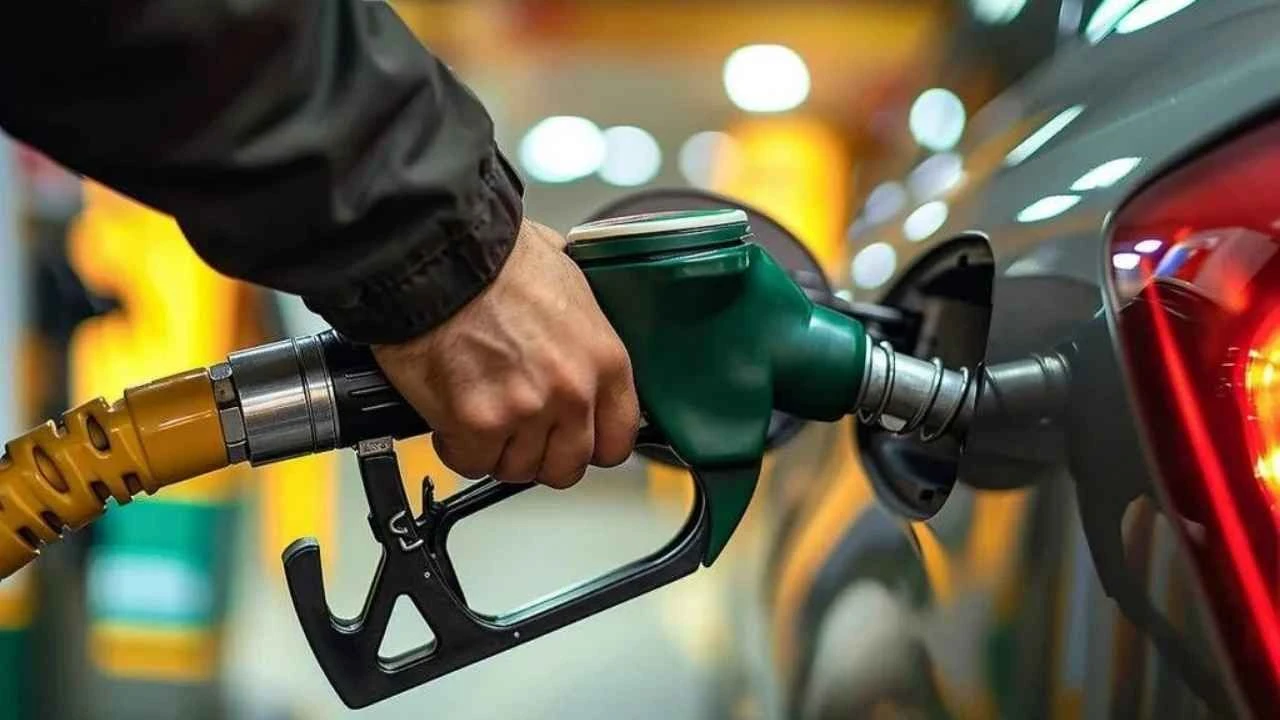 AKARYAKIT FİYATLARINDA SON DURUM BELLİ OLDU: 24 Nisan Perşembe İstanbul benzin, motorin, LPG güncel fiyatlar