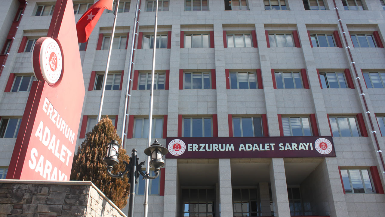 Direksiyonda baygın bulundu: Bagajından eşinin cesedi çıktı