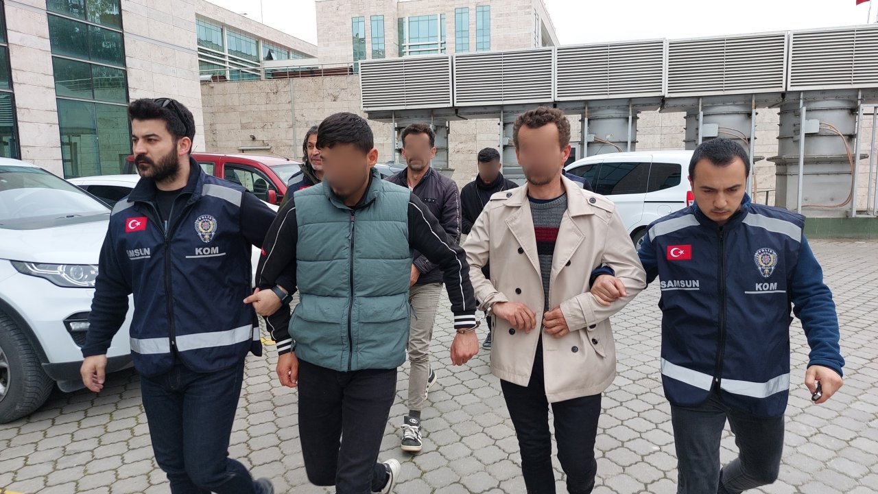 Kopya çekmek isterken kardeşleriyle gözaltına alındı!