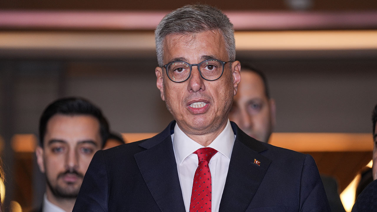 Sağlık Bakanı Memişoğlu, Sırrı Süreyya Önder'in sağlık durumu hakkında bilgi verdi