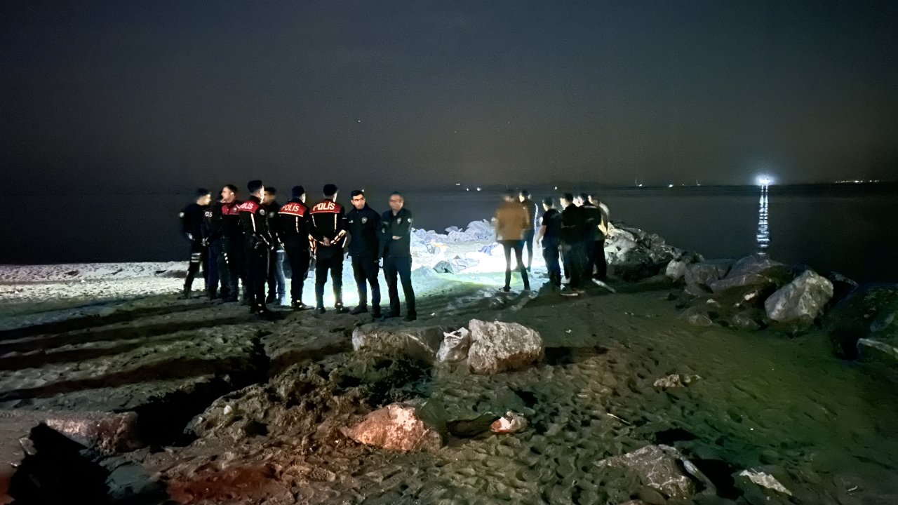 Şoke eden olay: Balık tuttum diye sevinip denize atladı! Kendi misinasında boğuldu